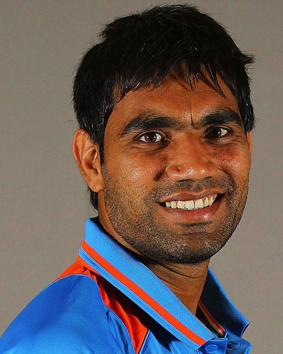 Munaf Patel Wiki, Height, Age, Wife, Children, Family, Biography & More